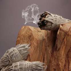 Runen-Set 25 Stück - Wahrsager-Steine Mit Tasche Für Meditation & Energiearbeit