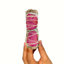 Smudge Stick: Weißer Salbei & Rosenblätter gebündelt 30 g