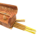 Holzkiste für Räucherstäbchen & Räucherkegel, Lebensbaum Motiv geschnitzt