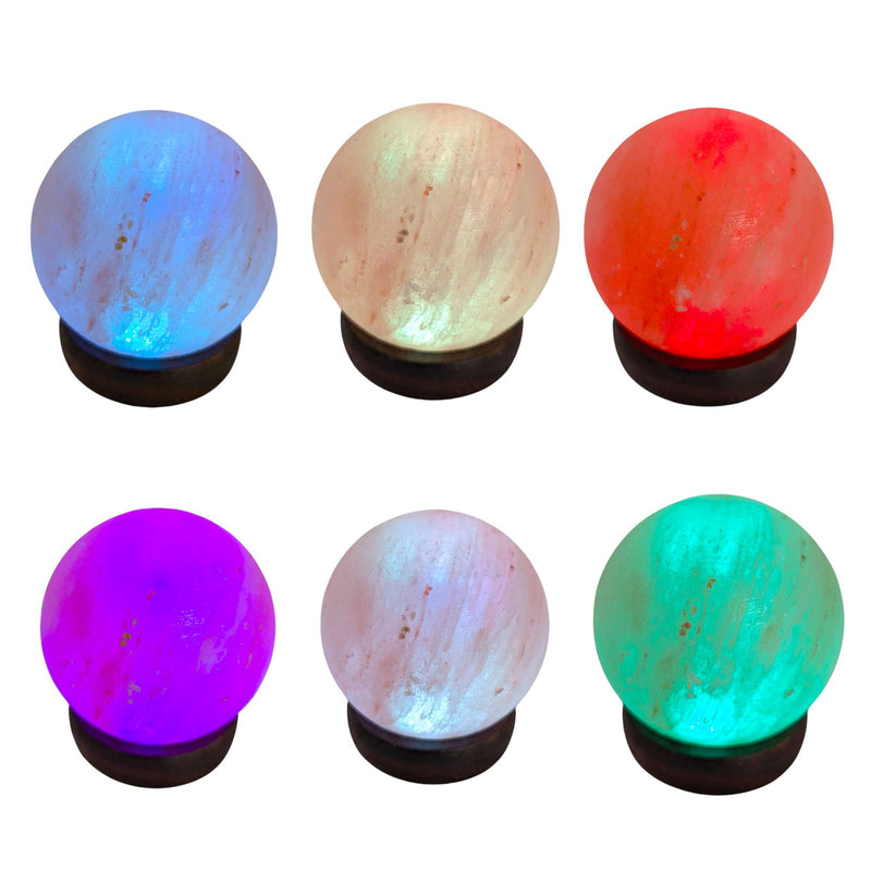 Steinlampe aus Salzkristall Kugel-Form mit USB-Anschluss & wechselnde Farben