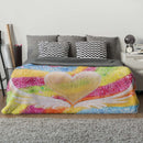 Sonja Ariel von Staden Kunstdruck Decke / 150x100 cm Herzbild: Geflügeltes Regenbogen Herz - Kunstdruck