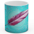 Sonja Ariel von Staden Kunstdruck Tasse / 325 ml (Variation 1) Kraftbild: Kleine LiebesFeder - Kunstdruck