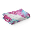 Sonja Ariel von Staden Kunstdruck Decke / 150x100 cm Kraftbild: Zarte Mandelblüten-Feder - Kunstdruck